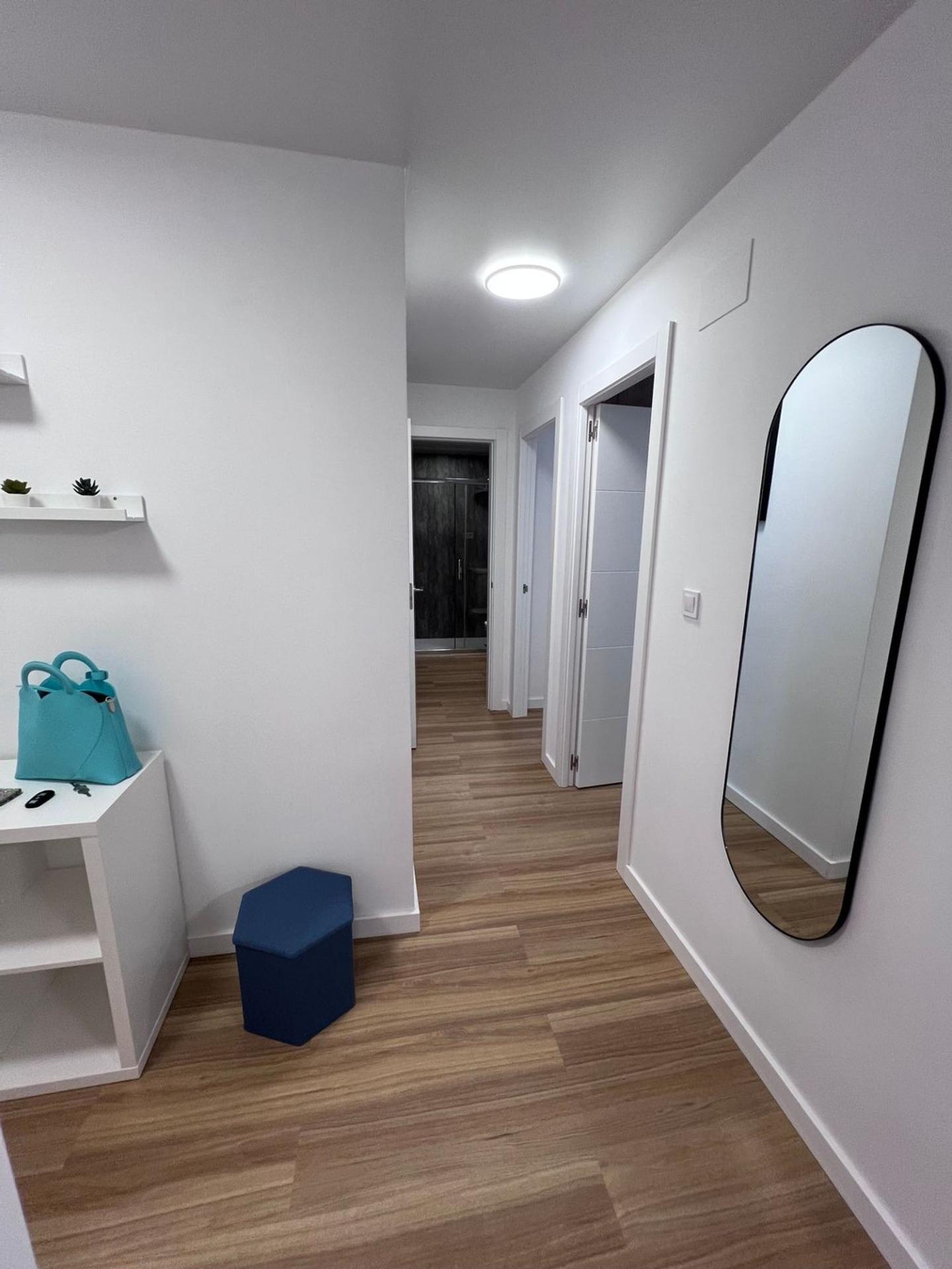 For sale - 2 Bedroom 1 Bathroom Apartment in Torrevieja - Estacion De Autobuses  - Alicante