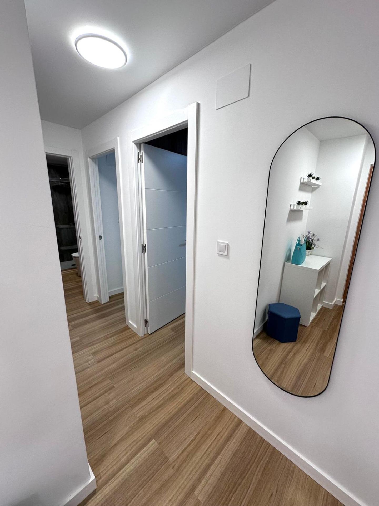 For sale - 2 Bedroom 1 Bathroom Apartment in Torrevieja - Estacion De Autobuses  - Alicante
