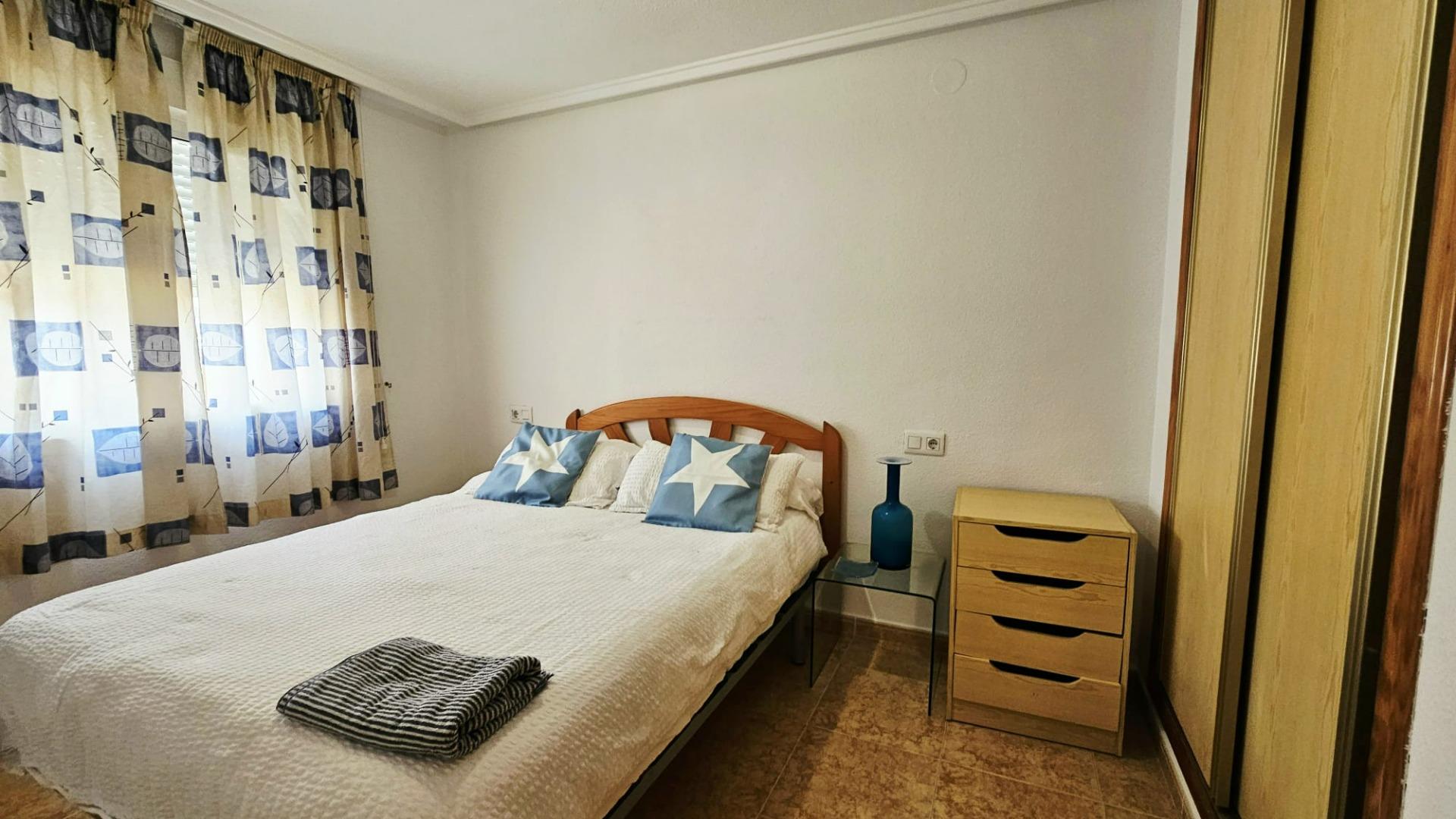 For sale - 2 Bedroom 1 Bathroom Apartment in Torrevieja - Curva Del Palangre  - Alicante