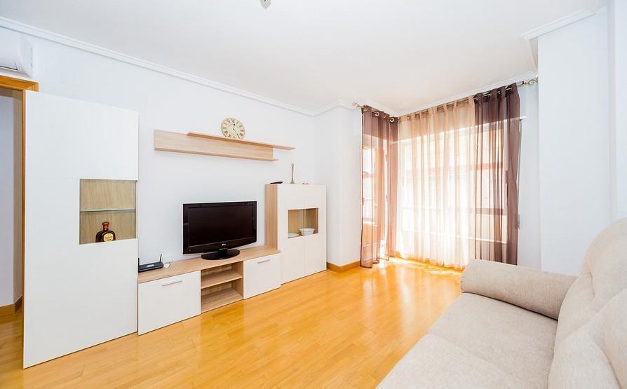 For sale - 2 Bedroom 1 Bathroom Apartment in Torrevieja - Playa Del Cura  - Alicante