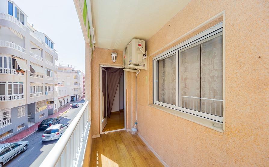 For sale - 2 Bedroom 1 Bathroom Apartment in Torrevieja - Playa Del Cura  - Alicante
