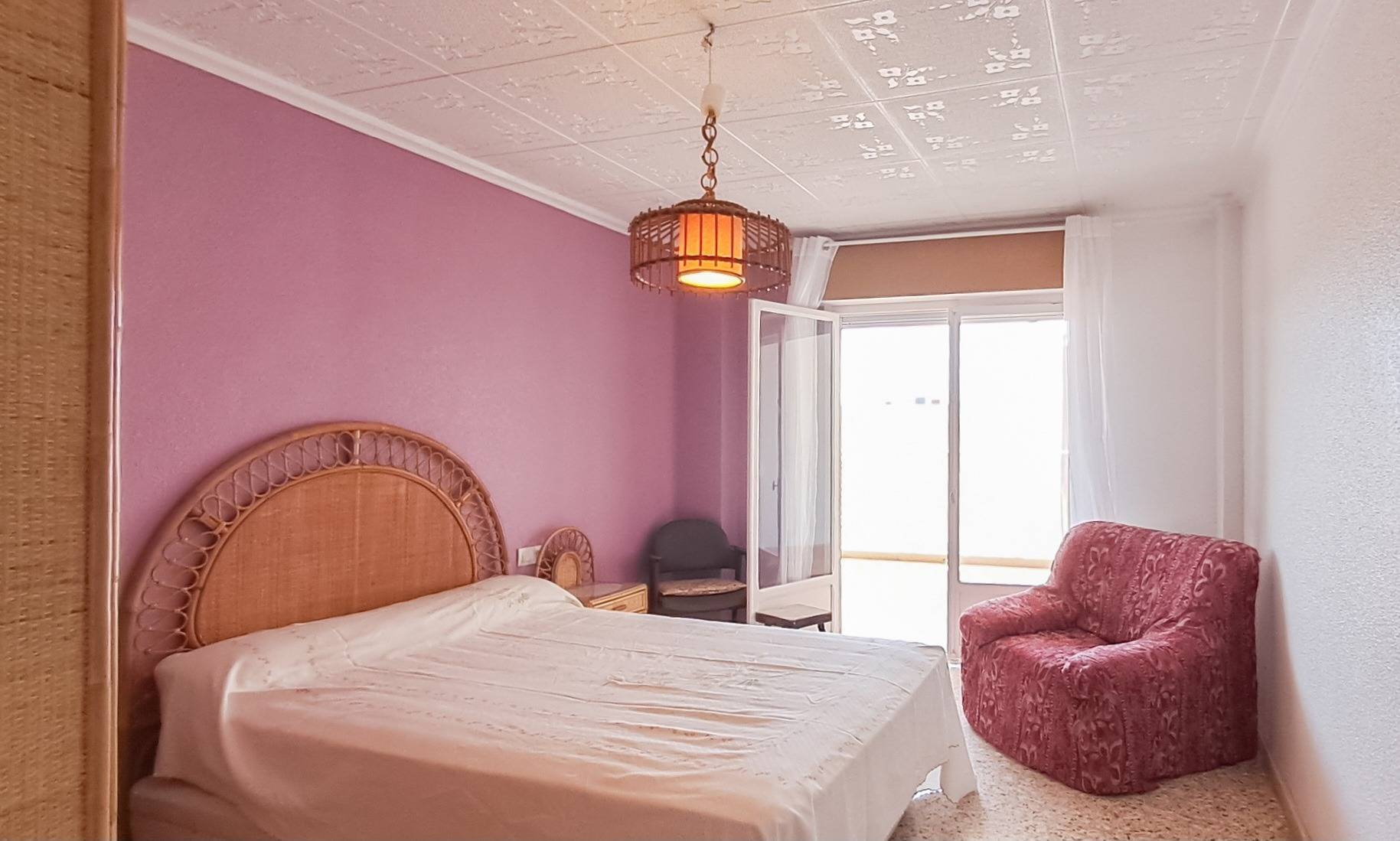 For sale - 3 Bedroom 2 Bathroom Penthouse in Torrevieja - Playa De Los Naufragos  - Alicante
