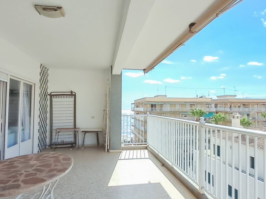 3 Bedroom 2 Bathroom Penthouse in Torrevieja