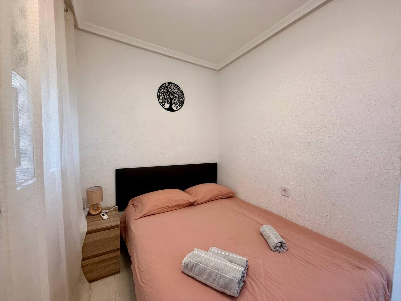 For sale - 2 Bedroom 1 Bathroom Apartment in Torrevieja - Acequion  - Alicante
