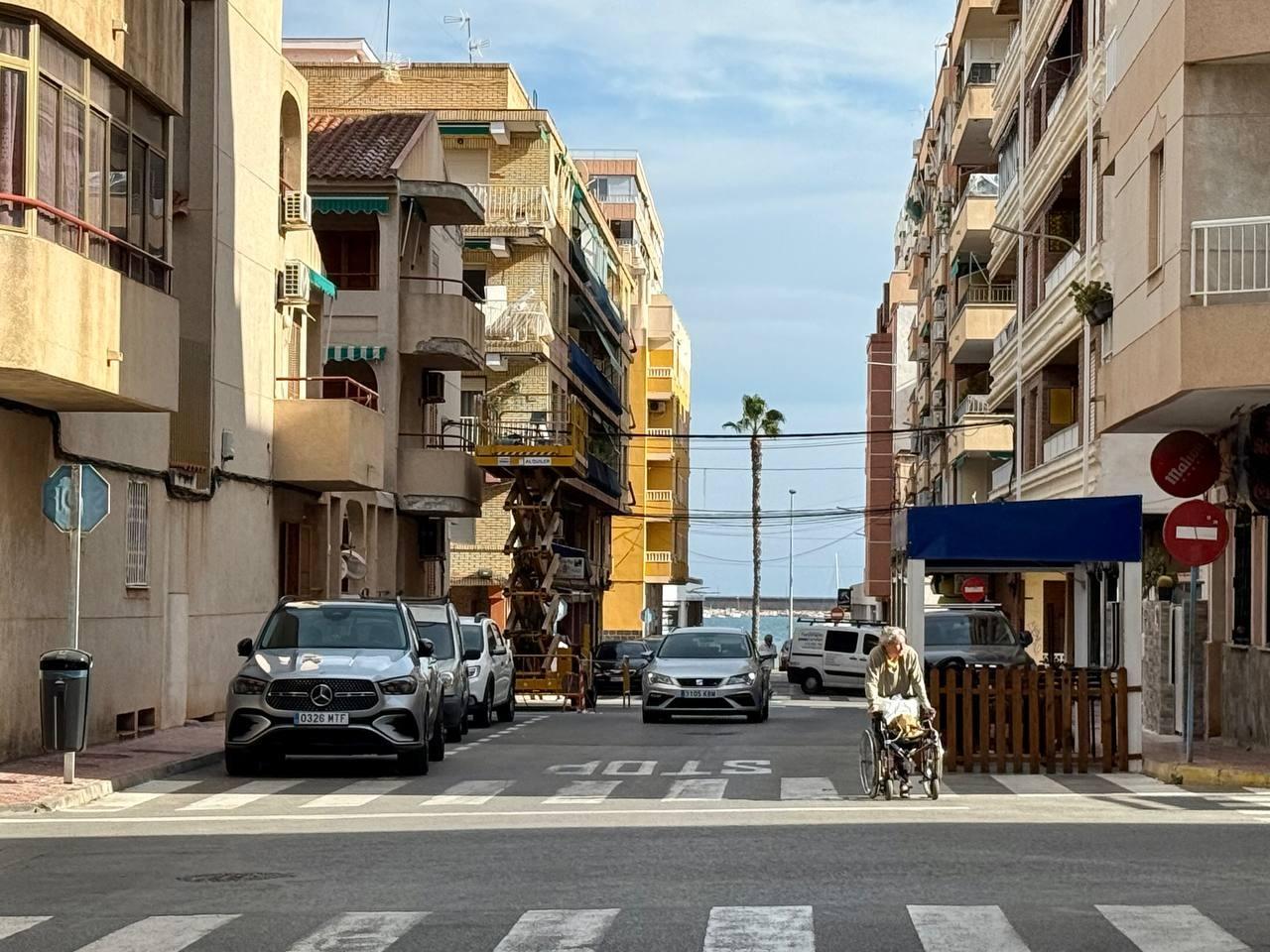 For sale - 2 Bedroom 1 Bathroom Apartment in Torrevieja - Acequion  - Alicante