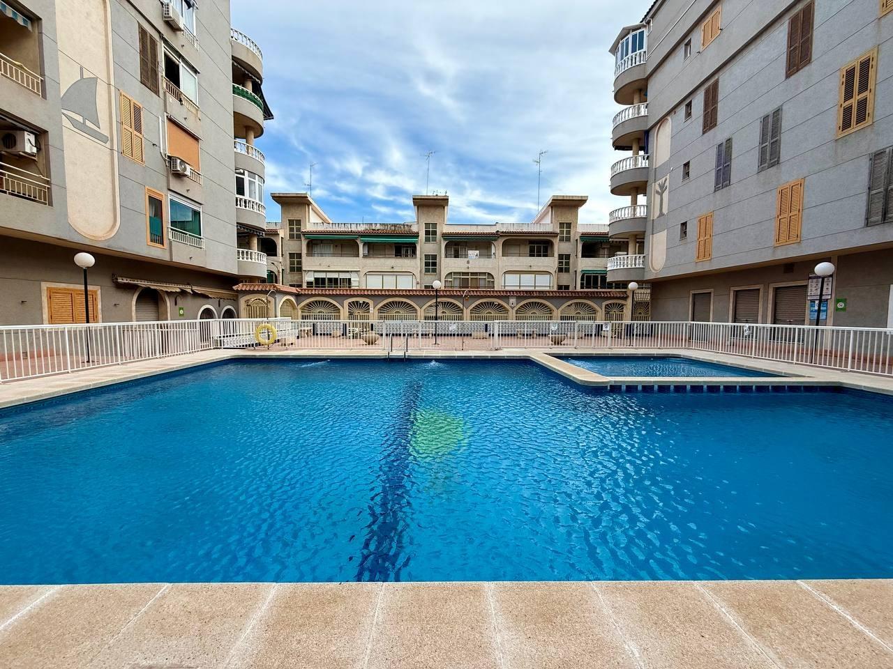 For sale - 2 Bedroom 1 Bathroom Apartment in Torrevieja - Acequion  - Alicante