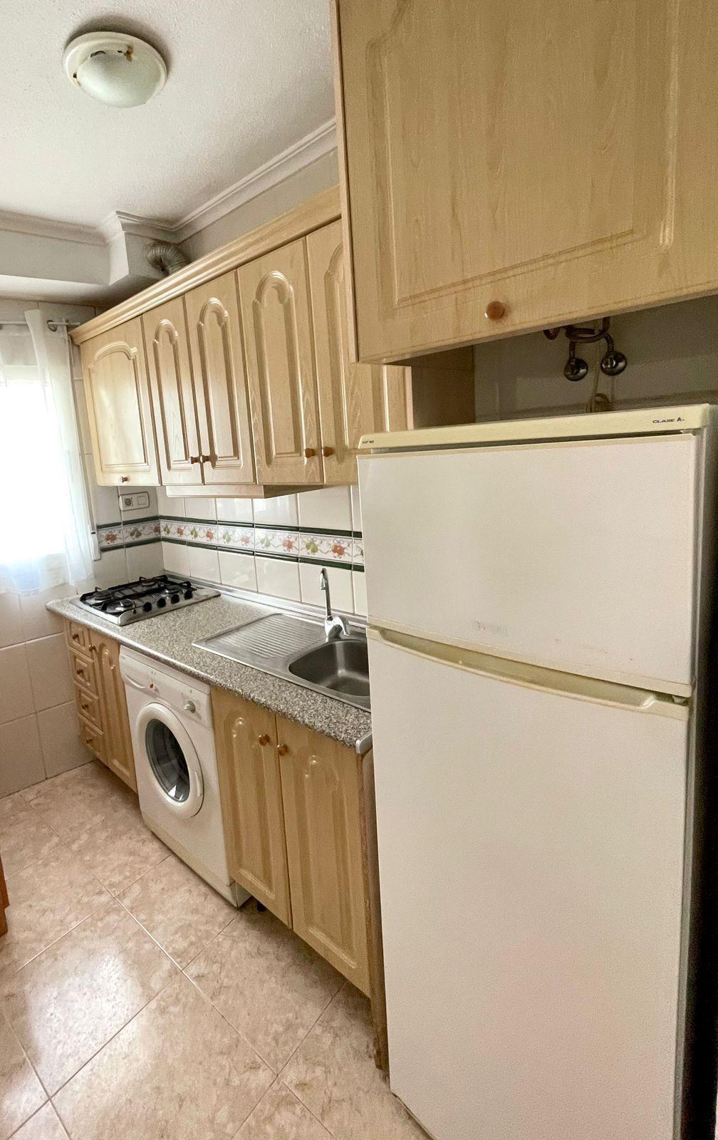 For sale - 2 Bedroom 1 Bathroom Apartment in Torrevieja - Centro  - Alicante