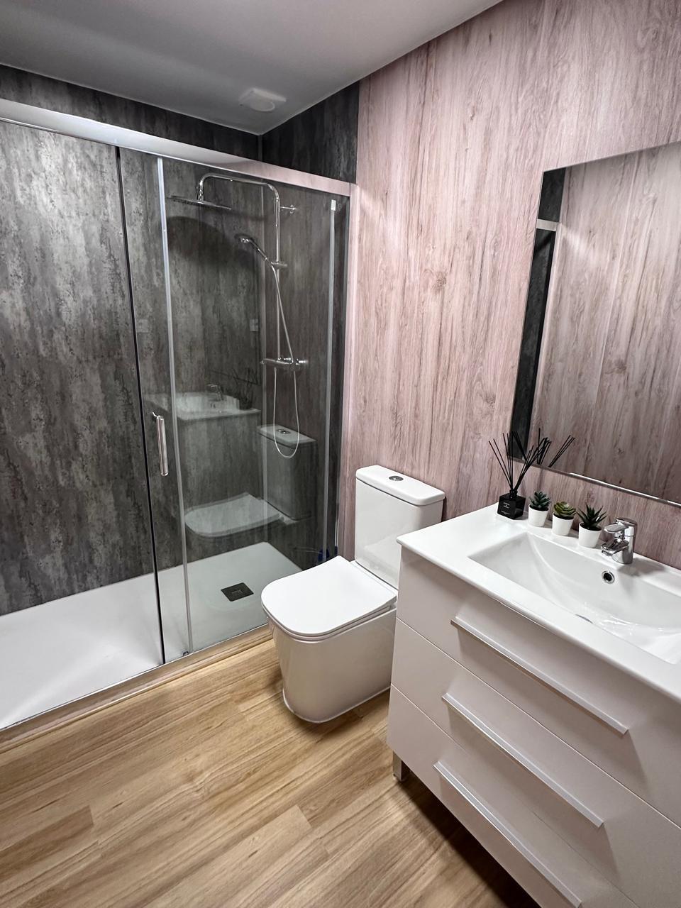 For sale - 2 Bedroom 1 Bathroom Apartment in Torrevieja - Estacion De Autobuses  - Alicante