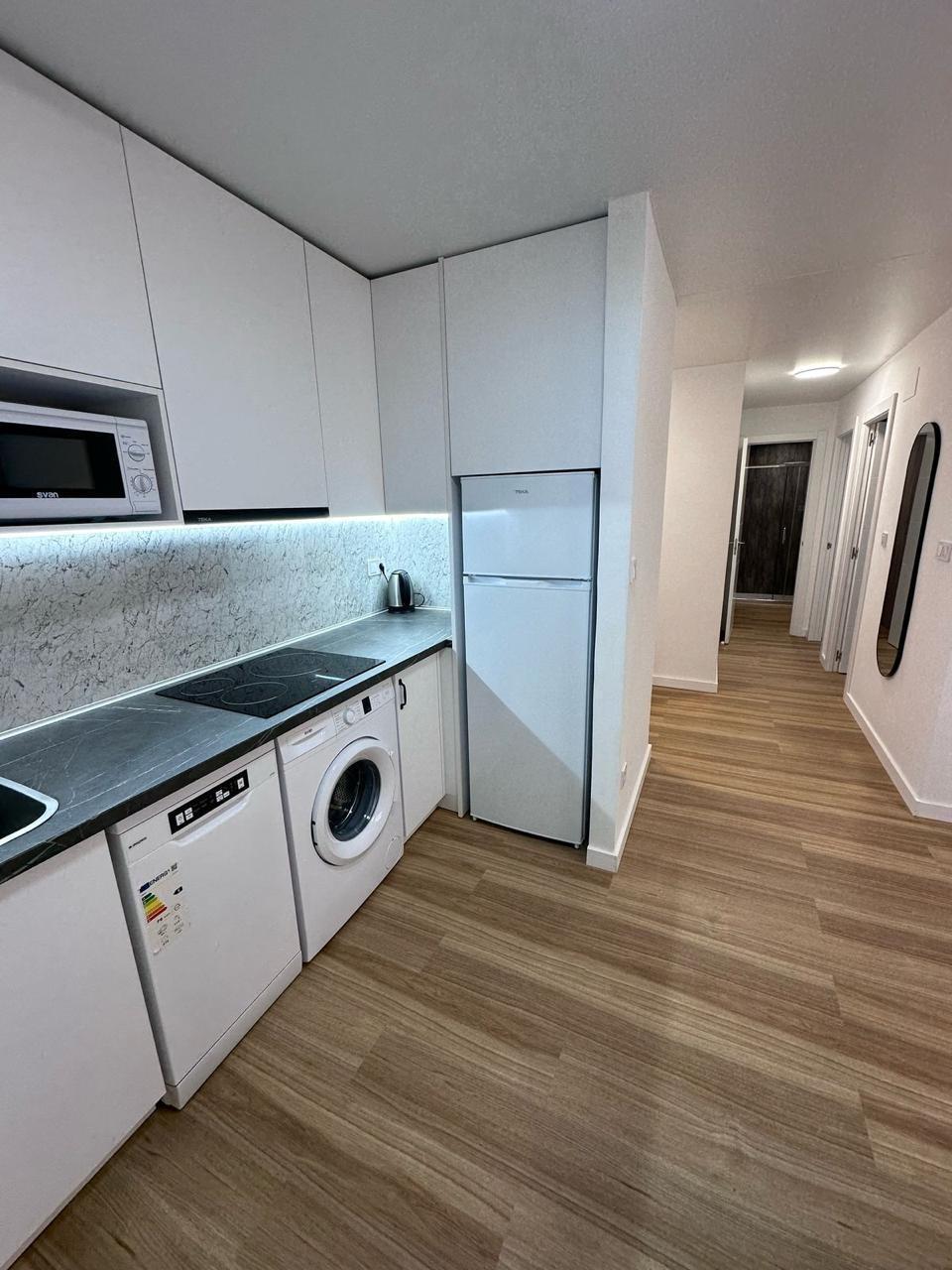 For sale - 2 Bedroom 1 Bathroom Apartment in Torrevieja - Estacion De Autobuses  - Alicante
