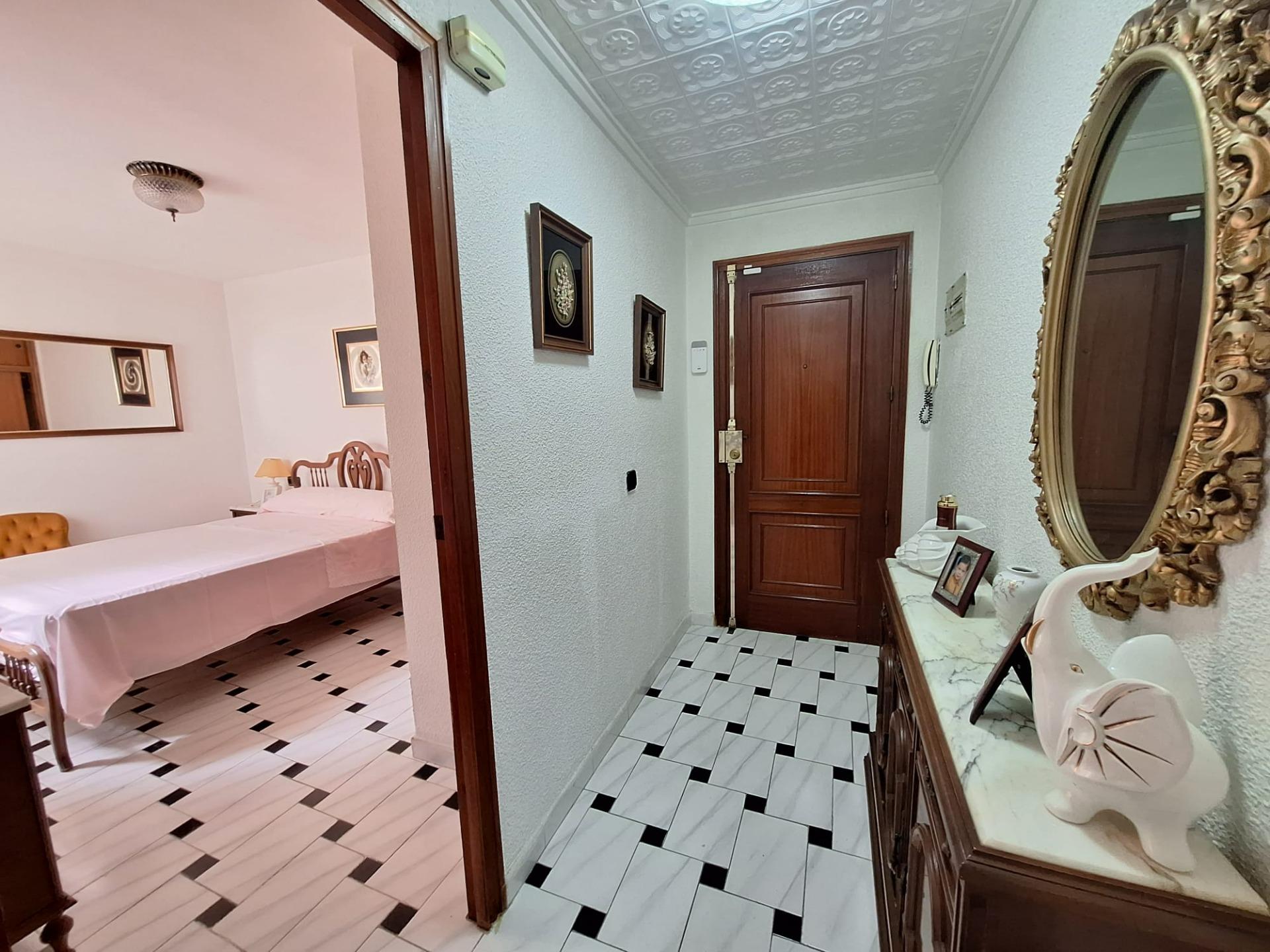 For sale - 3 Bedroom 1 Bathroom Apartment in Torrevieja - Acequion  - Alicante