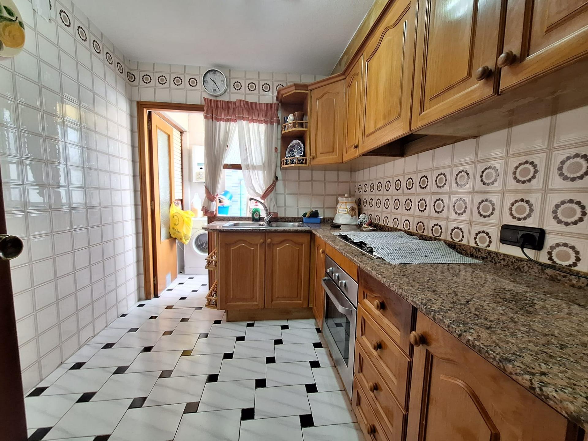 For sale - 3 Bedroom 1 Bathroom Apartment in Torrevieja - Acequion  - Alicante