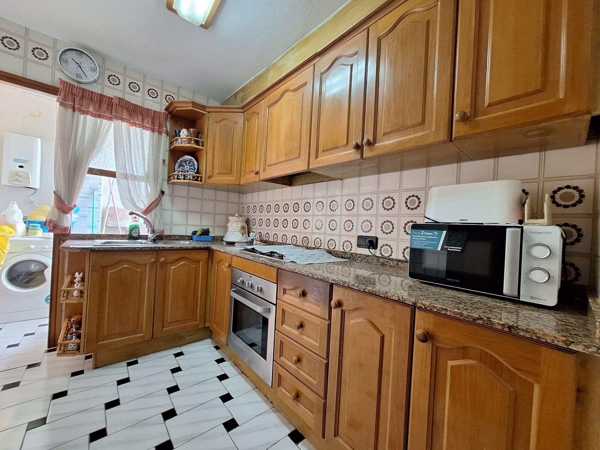 For sale - 3 Bedroom 1 Bathroom Apartment in Torrevieja - Acequion  - Alicante
