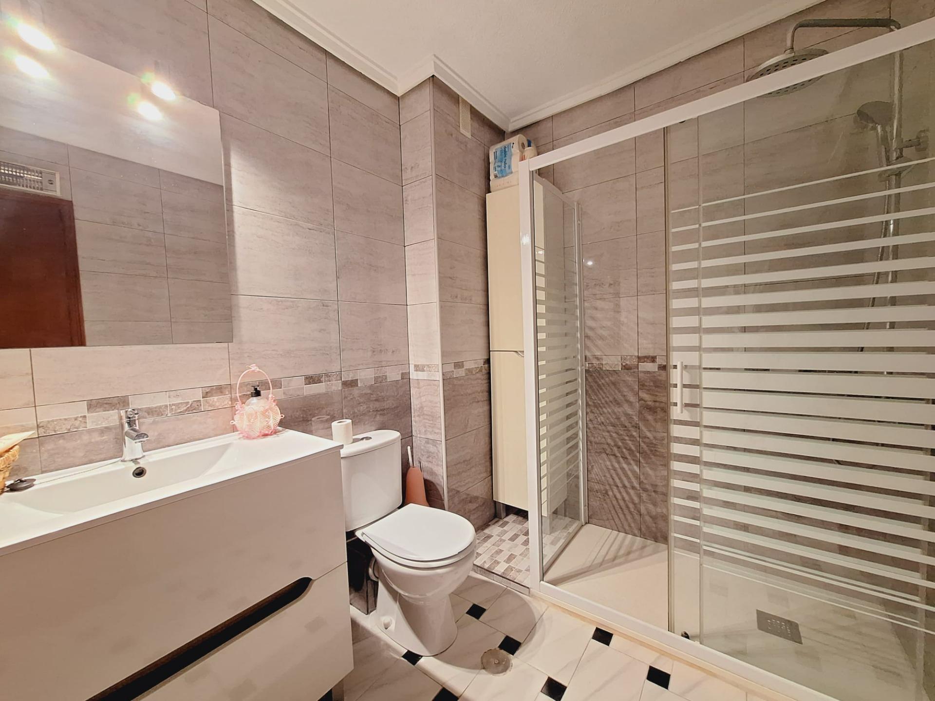 For sale - 3 Bedroom 1 Bathroom Apartment in Torrevieja - Acequion  - Alicante