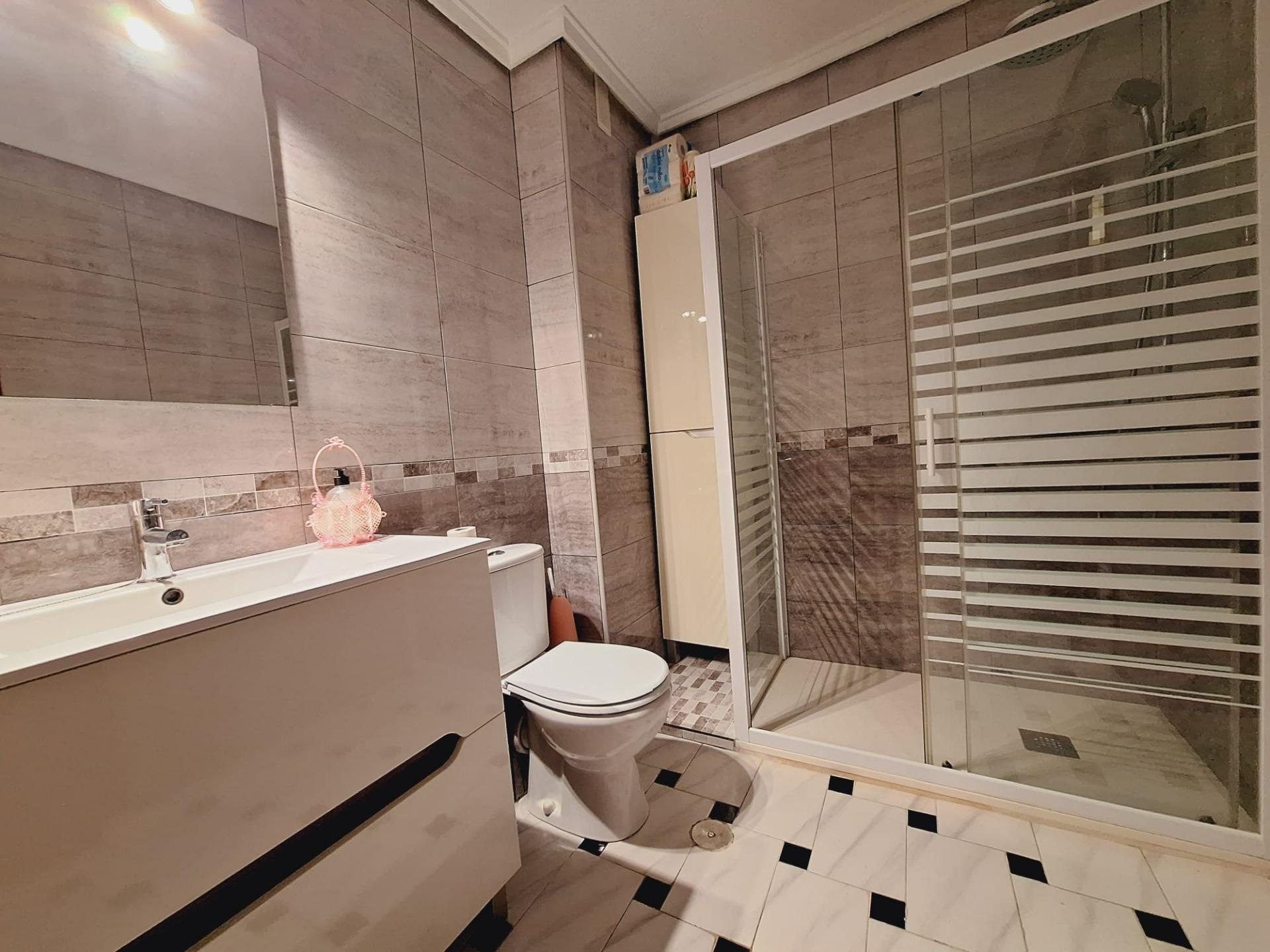For sale - 3 Bedroom 1 Bathroom Apartment in Torrevieja - Acequion  - Alicante