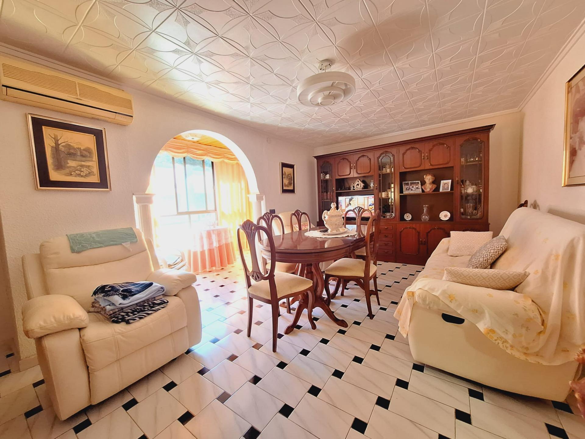 For sale - 3 Bedroom 1 Bathroom Apartment in Torrevieja - Acequion  - Alicante