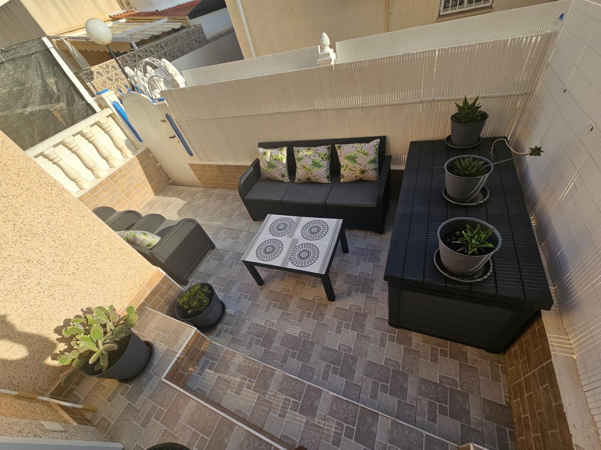 For sale - 2 Bedroom 1 Bathroom Bungalow in Torrevieja - Lago Jardin  - Alicante