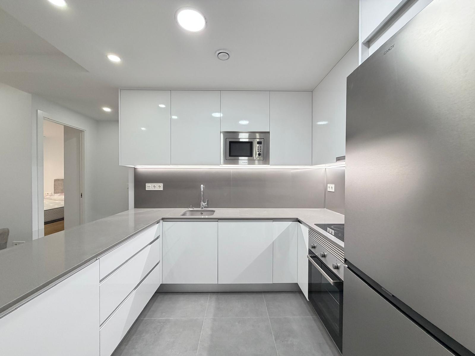 For sale - 3 Bedroom 2 Bathroom Apartment in Torrevieja - Estacion De Autobuses  - Alicante