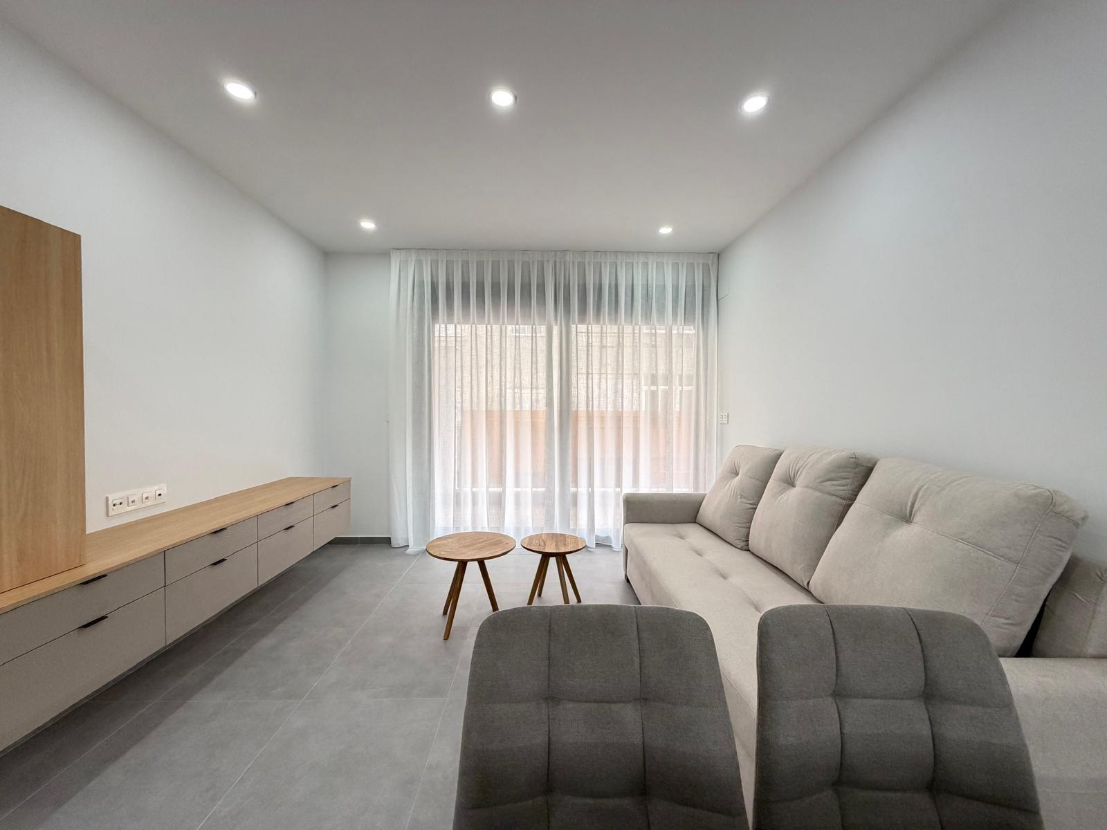 For sale - 3 Bedroom 2 Bathroom Apartment in Torrevieja - Estacion De Autobuses  - Alicante