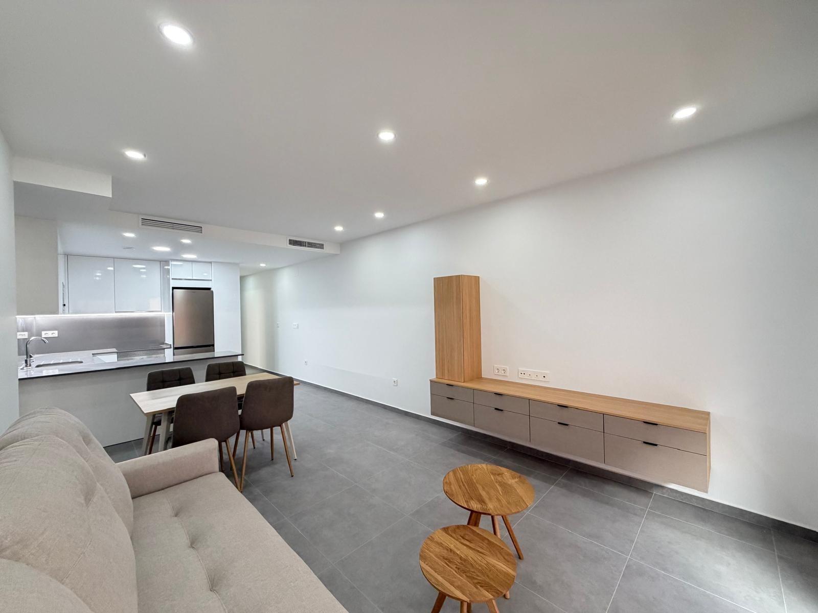 For sale - 3 Bedroom 2 Bathroom Apartment in Torrevieja - Estacion De Autobuses  - Alicante
