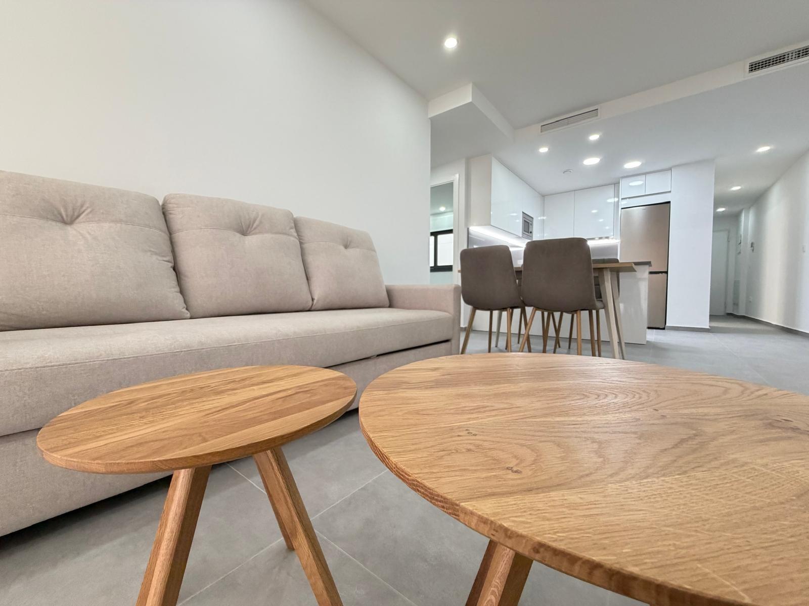 For sale - 3 Bedroom 2 Bathroom Apartment in Torrevieja - Estacion De Autobuses  - Alicante