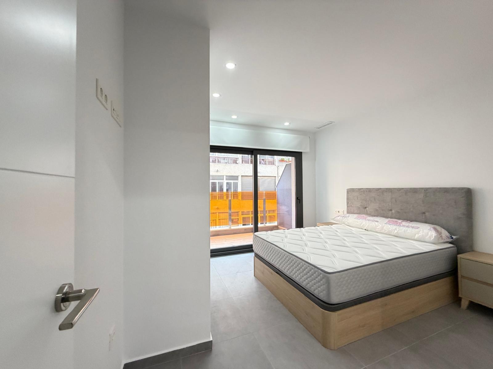 For sale - 3 Bedroom 2 Bathroom Apartment in Torrevieja - Estacion De Autobuses  - Alicante