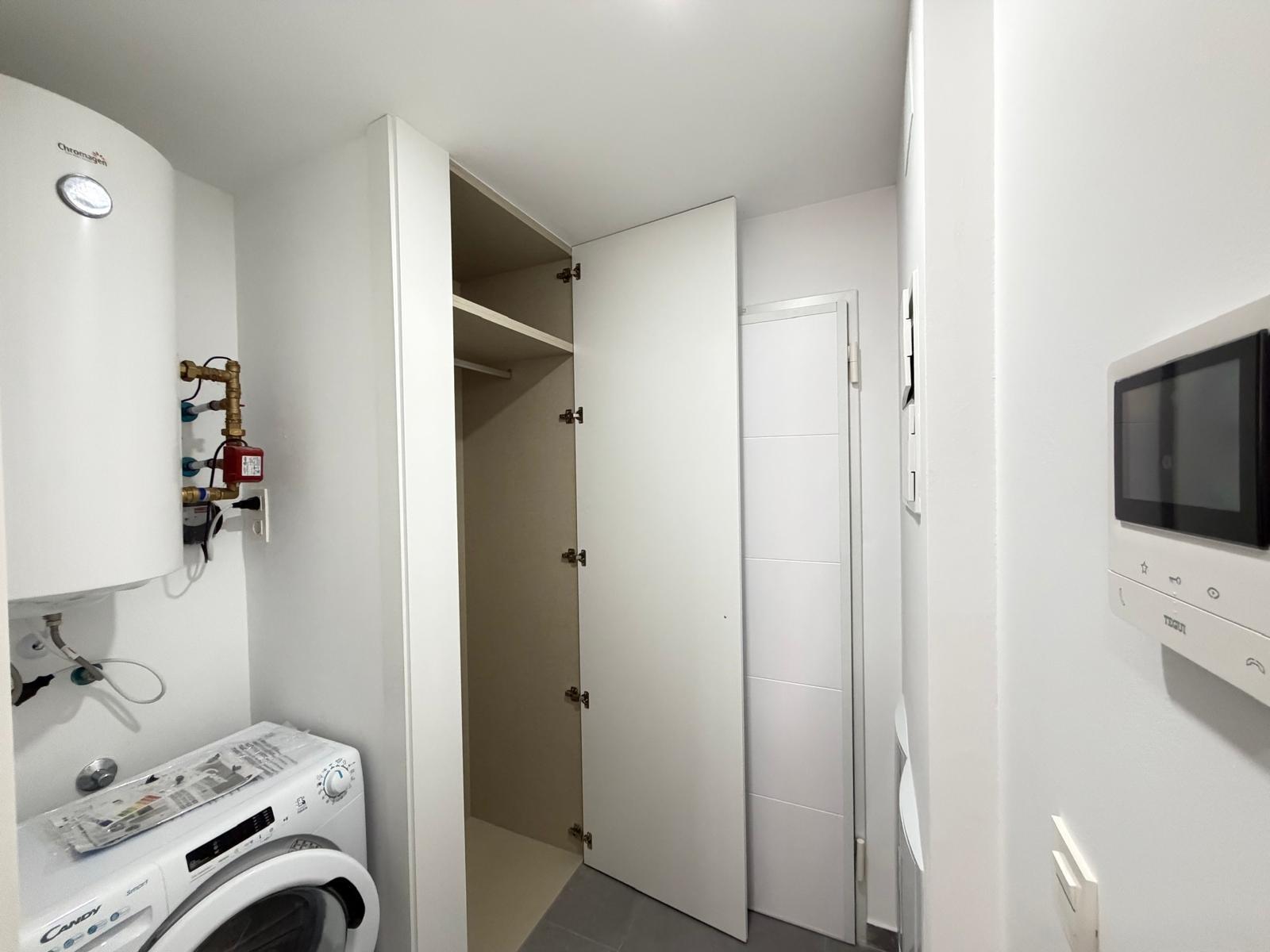 For sale - 3 Bedroom 2 Bathroom Apartment in Torrevieja - Estacion De Autobuses  - Alicante