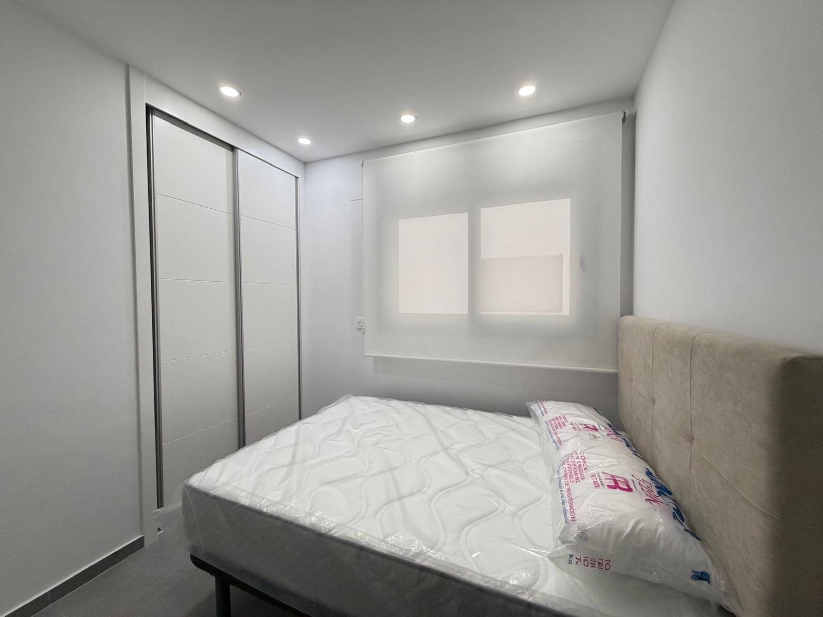For sale - 3 Bedroom 2 Bathroom Apartment in Torrevieja - Estacion De Autobuses  - Alicante