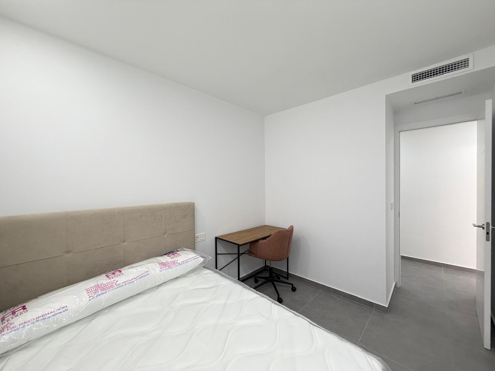 For sale - 3 Bedroom 2 Bathroom Apartment in Torrevieja - Estacion De Autobuses  - Alicante