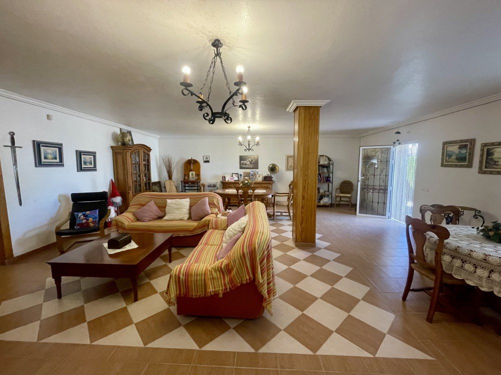 Sold - 4 Bedroom 3 Bathroom Villa in Ciudad Quesada - Costa Blanca  - Alicante