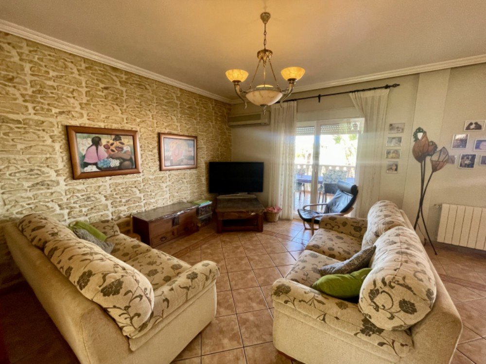 Sold - 4 Bedroom 3 Bathroom Villa in Ciudad Quesada - Costa Blanca  - Alicante