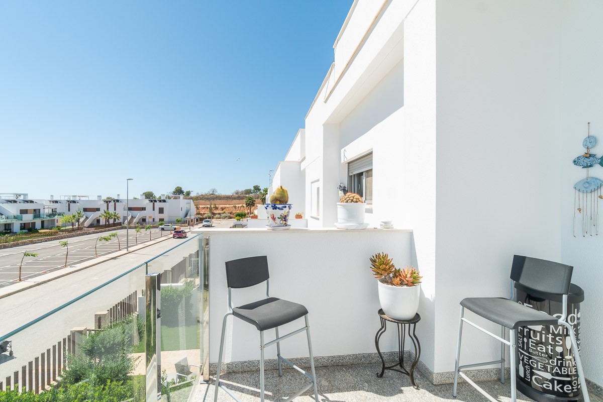 For sale - 2 Bedroom 2 Bathroom Bungalow in Vistabella Golf Entre Naranjos - Inland  - Alicante