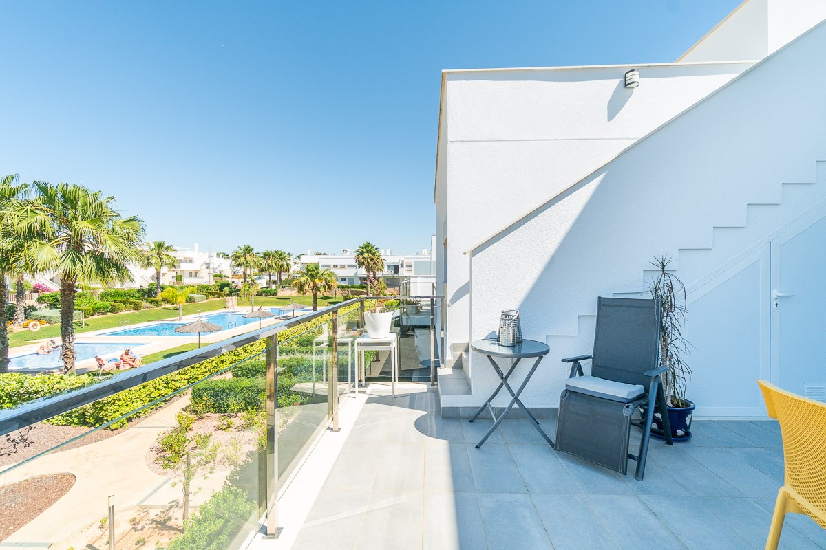 For sale - 2 Bedroom 2 Bathroom Bungalow in Vistabella Golf Entre Naranjos - Inland  - Alicante