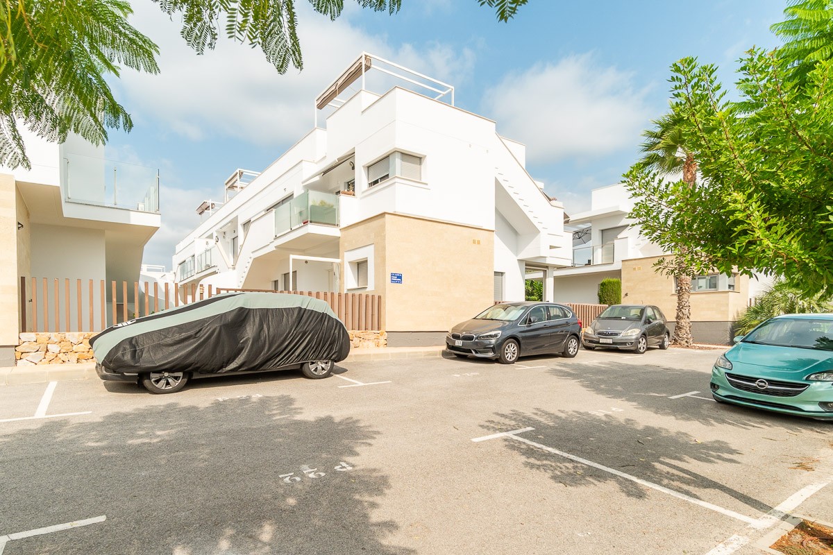 For sale - 2 Bedroom 2 Bathroom Bungalow in Vistabella Golf Entre Naranjos - Inland  - Alicante