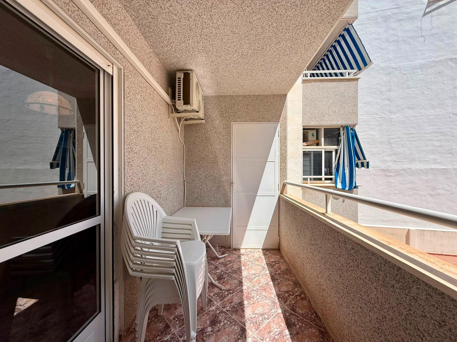 For sale - 2 Bedroom 2 Bathroom Apartment in Torrevieja - Playa Del Cura  - Alicante