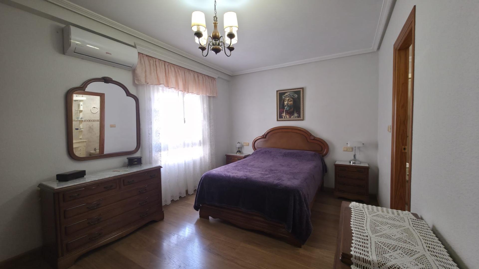For sale - 3 Bedroom 2 Bathroom Apartment in Torrevieja - Acequion  - Alicante