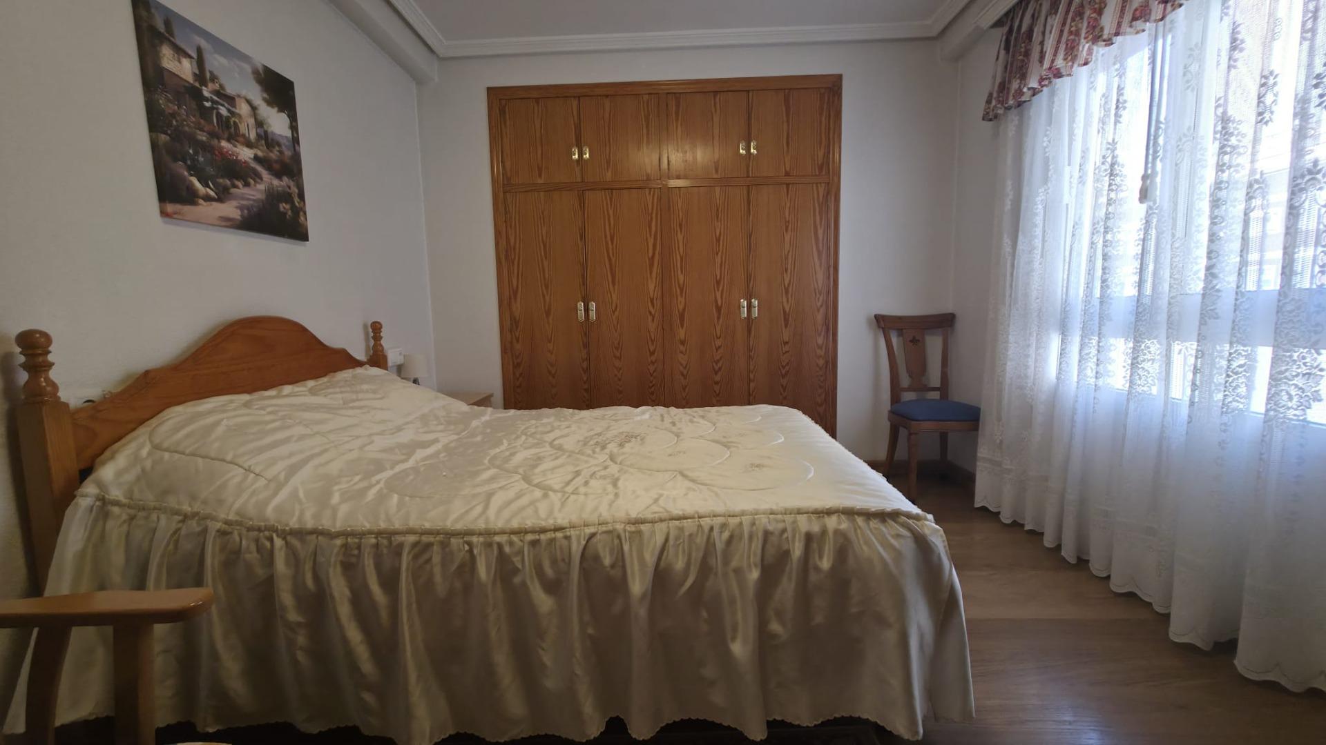 For sale - 3 Bedroom 2 Bathroom Apartment in Torrevieja - Acequion  - Alicante