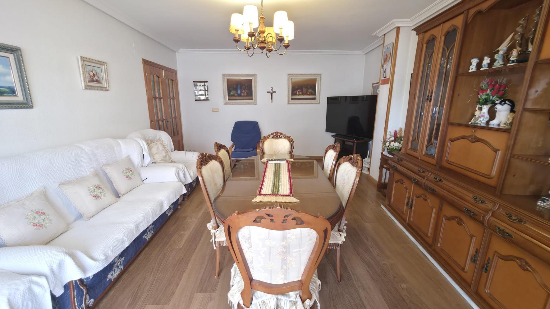 For sale - 3 Bedroom 2 Bathroom Apartment in Torrevieja - Acequion  - Alicante
