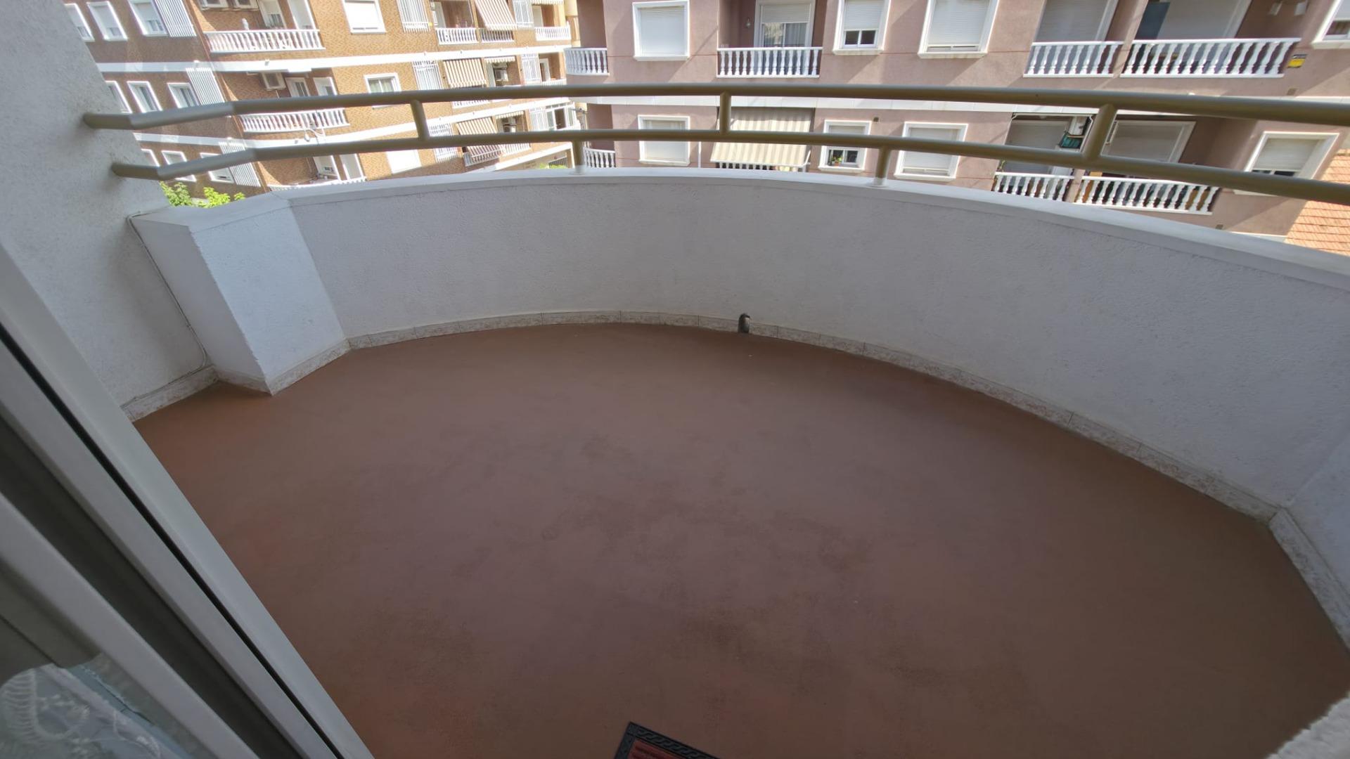 For sale - 3 Bedroom 2 Bathroom Apartment in Torrevieja - Acequion  - Alicante