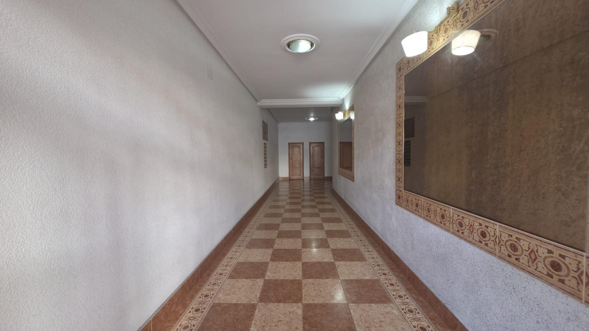 For sale - 3 Bedroom 2 Bathroom Apartment in Torrevieja - Acequion  - Alicante