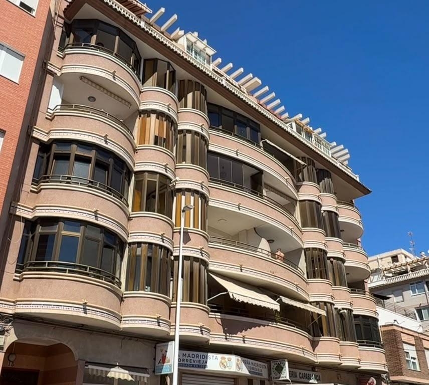 3 Bedroom 2 Bathroom Apartment in Torrevieja
