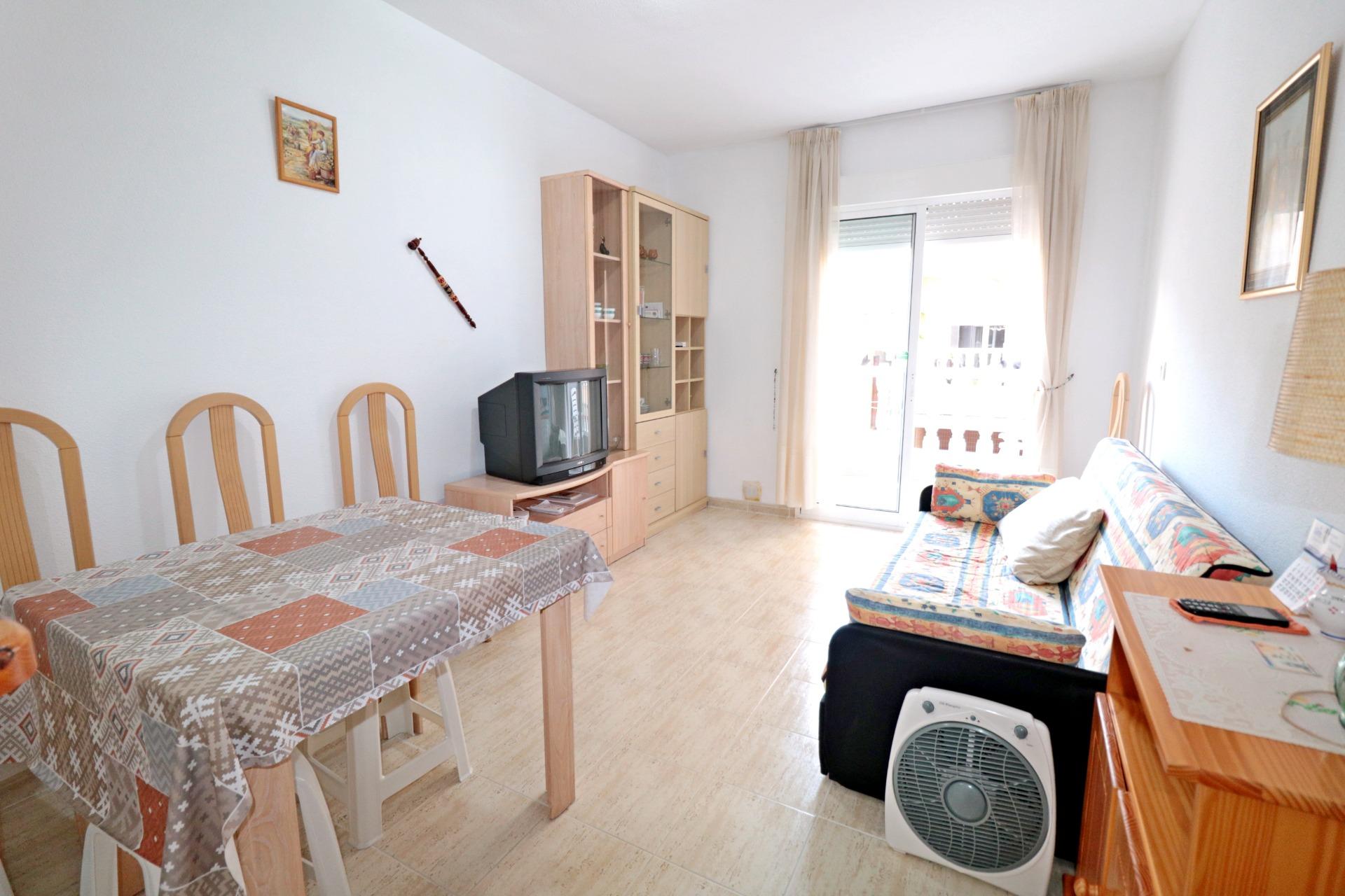 For sale - 2 Bedroom 1 Bathroom Apartment in Torrevieja - Acequion  - Alicante