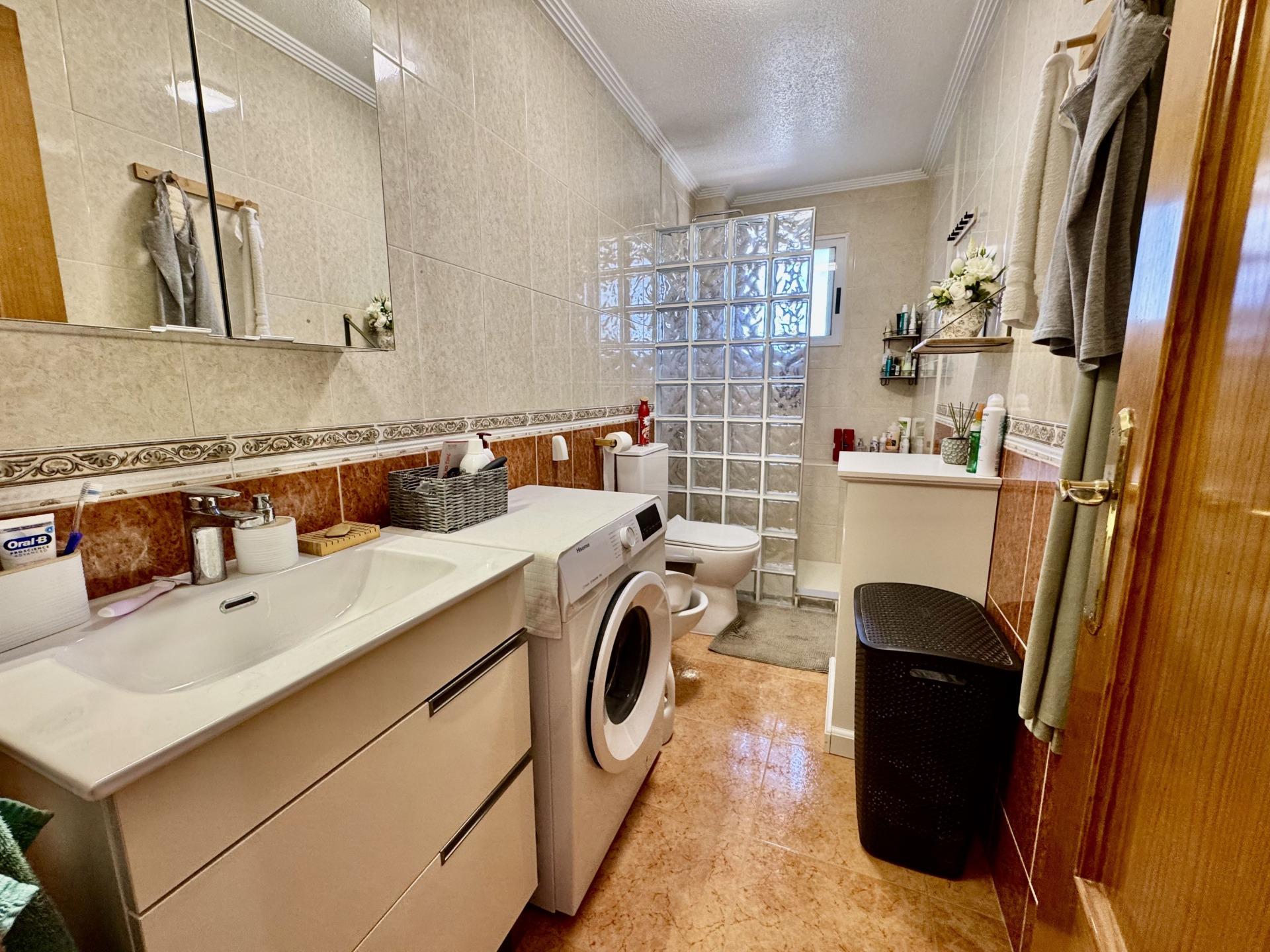 For sale - 2 Bedroom 1 Bathroom Town House in Torrevieja - La Siesta - El Salado - Torreta  - Alicante