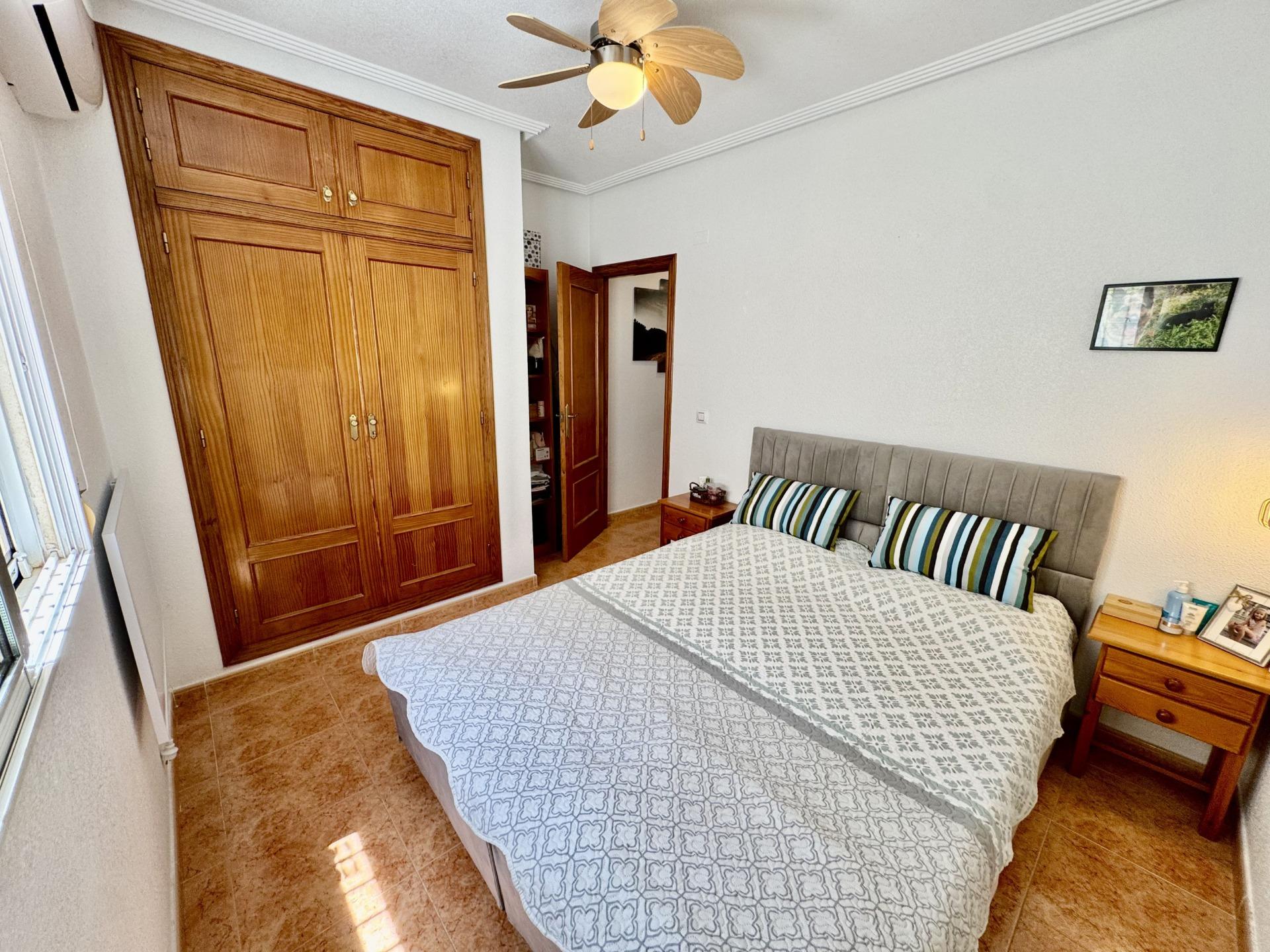 For sale - 2 Bedroom 1 Bathroom Town House in Torrevieja - La Siesta - El Salado - Torreta  - Alicante