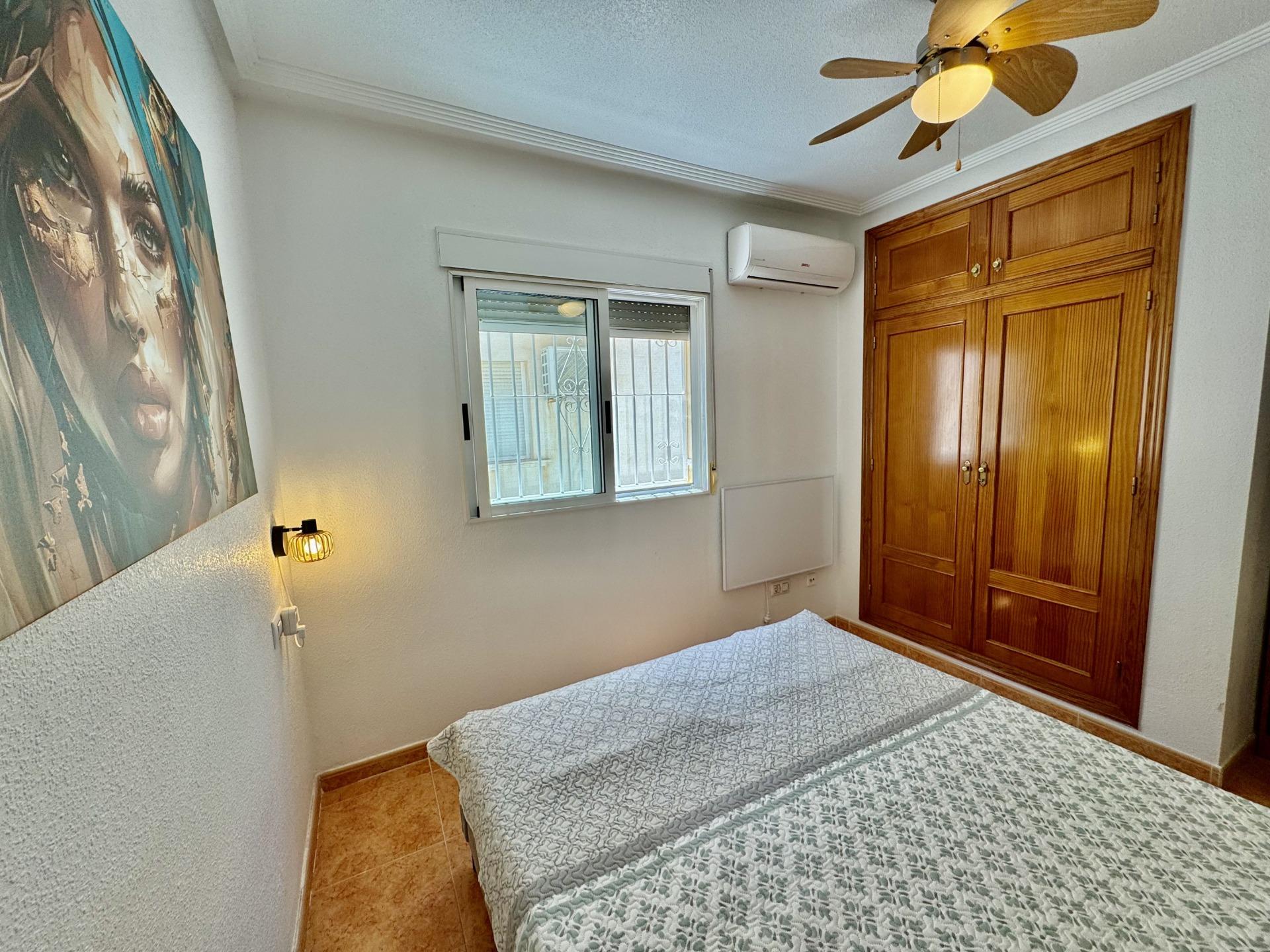 For sale - 2 Bedroom 1 Bathroom Town House in Torrevieja - La Siesta - El Salado - Torreta  - Alicante