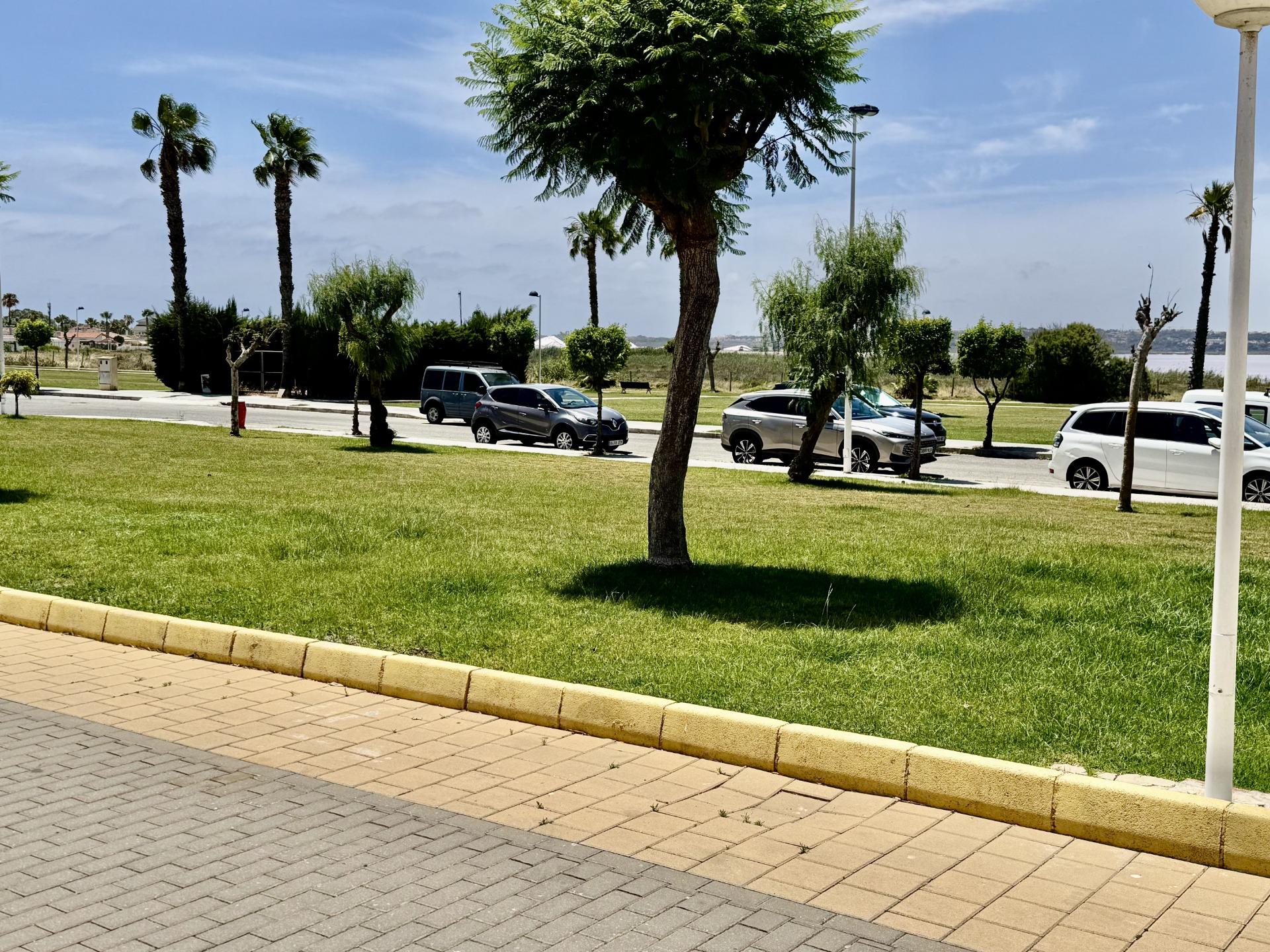 For sale - 2 Bedroom 1 Bathroom Town House in Torrevieja - La Siesta - El Salado - Torreta  - Alicante