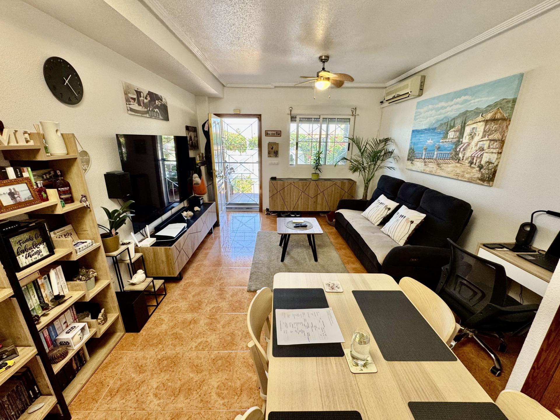 For sale - 2 Bedroom 1 Bathroom Town House in Torrevieja - La Siesta - El Salado - Torreta  - Alicante