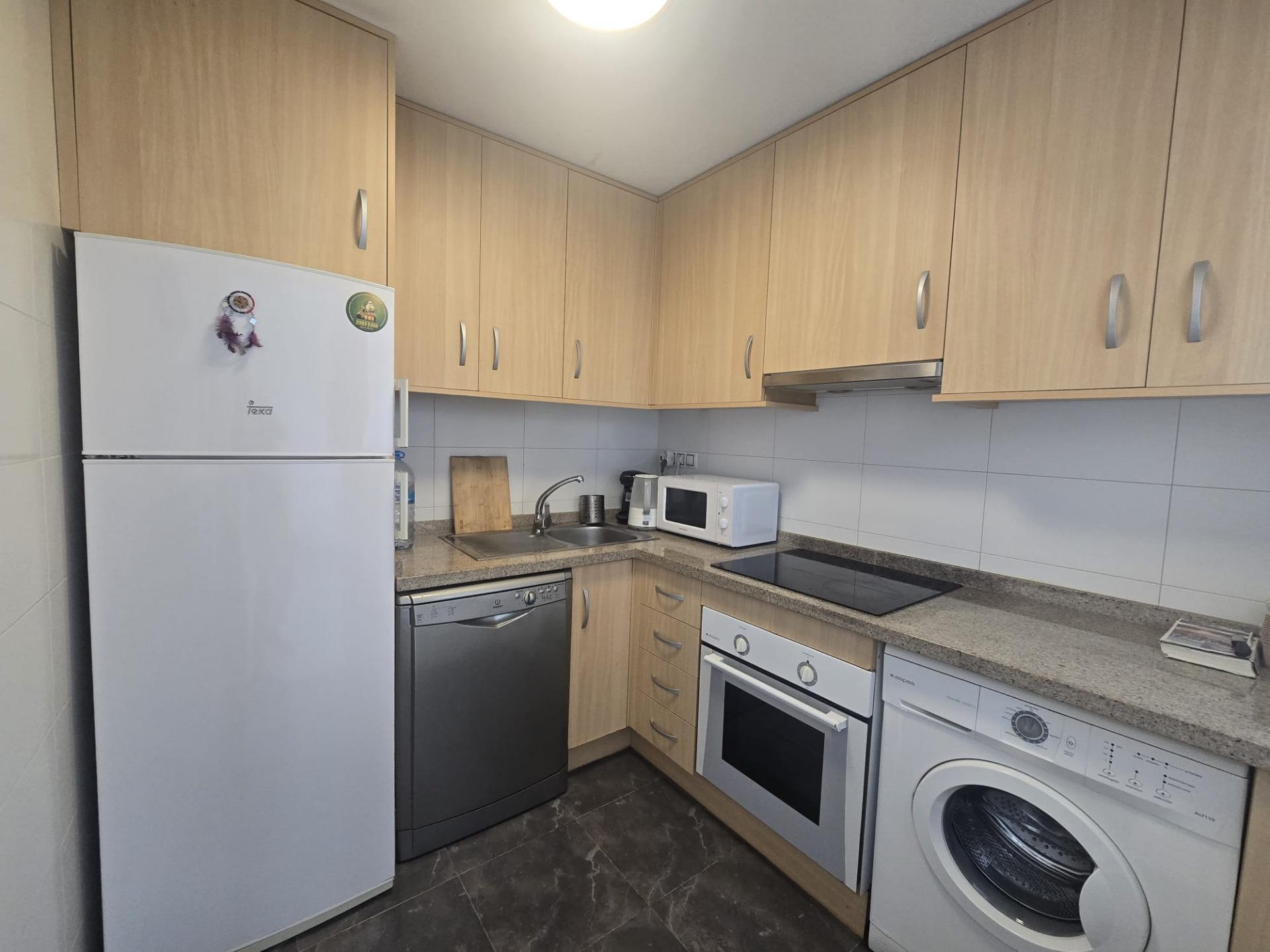 For sale - 2 Bedroom 2 Bathroom Apartment in Torrevieja - Centro  - Alicante