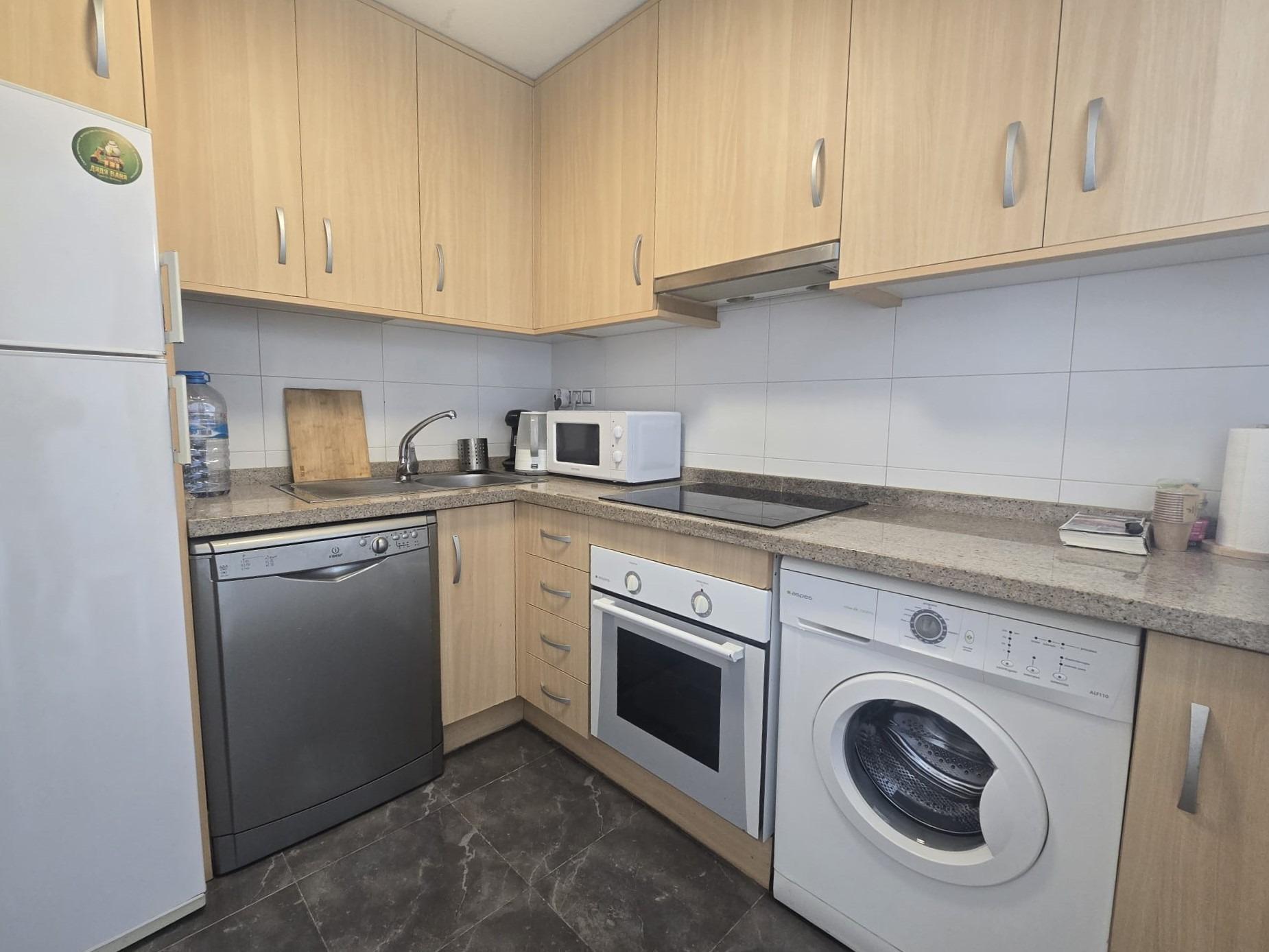 For sale - 2 Bedroom 2 Bathroom Apartment in Torrevieja - Centro  - Alicante