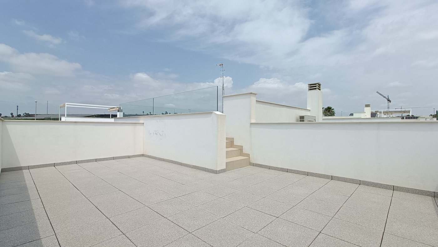 For sale - 3 Bedroom 2 Bathroom Villa in Vistabella Golf Entre Naranjos - Inland  - Alicante