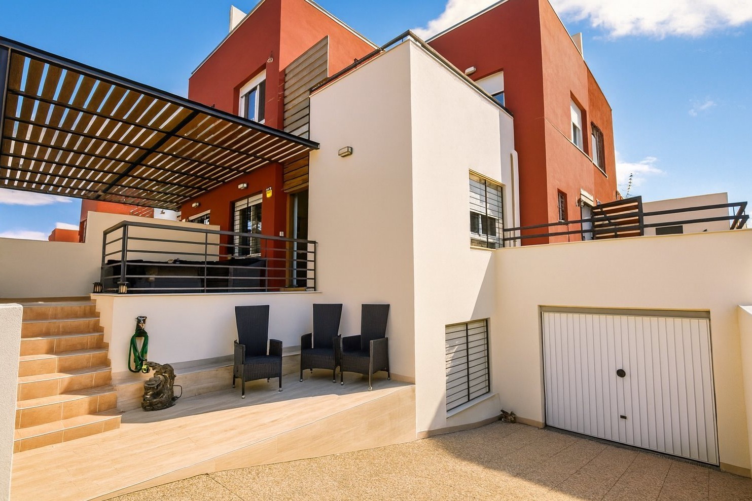 For sale - 3 Bedroom 2 Bathroom Villa in Algorfa - Inland  - Alicante